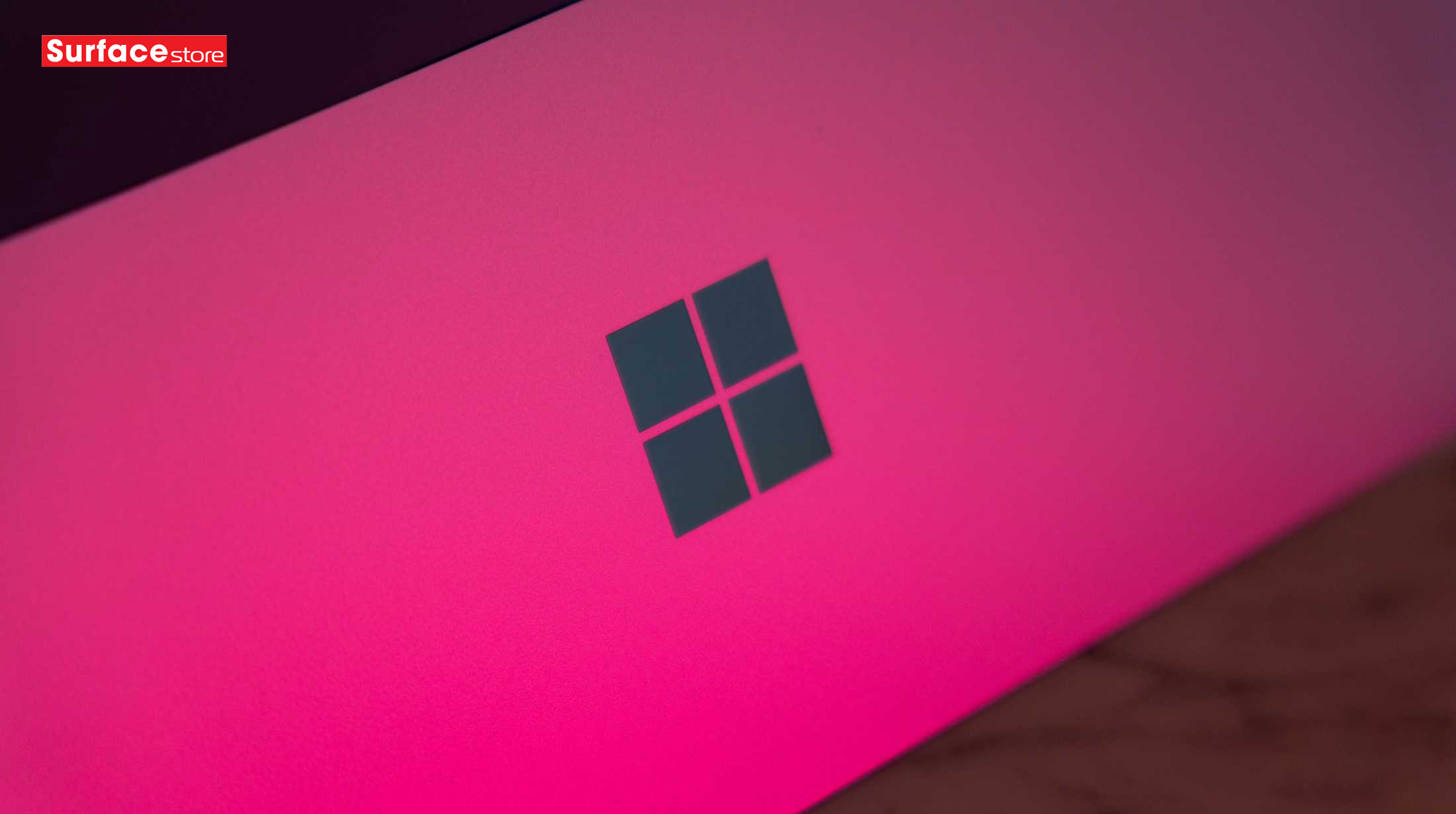 Microsoft Sắp Ra Mắt Surface Pro và Surface Laptop Nhỏ Hơn
