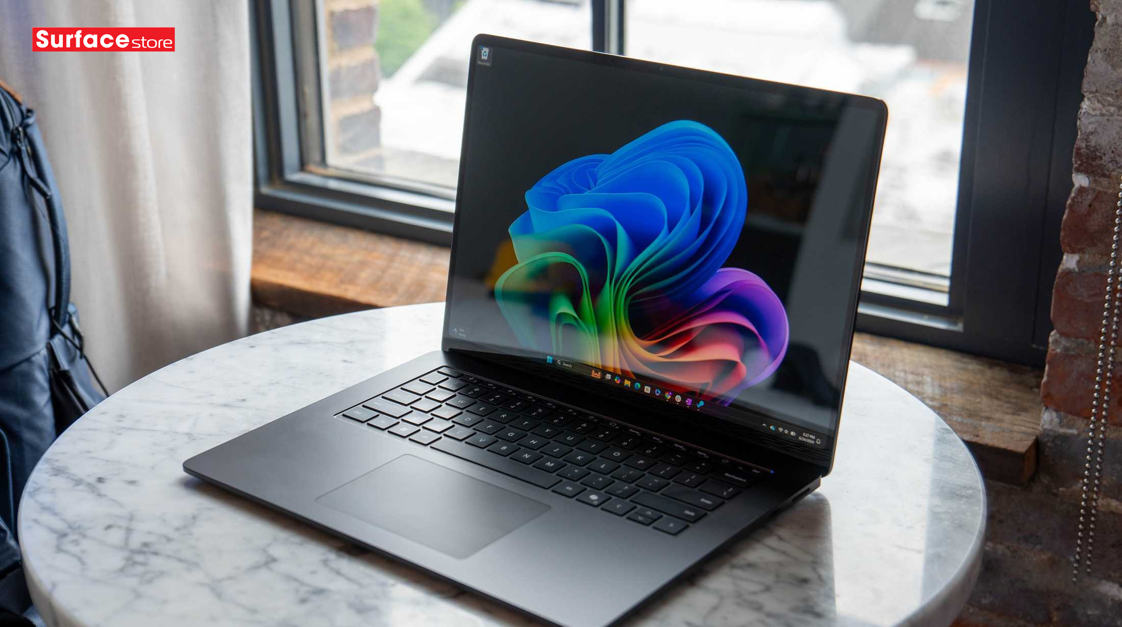Microsoft cuối cùng cũng ra mắt Surface Laptop 5G, nhưng không dành cho tất cả!