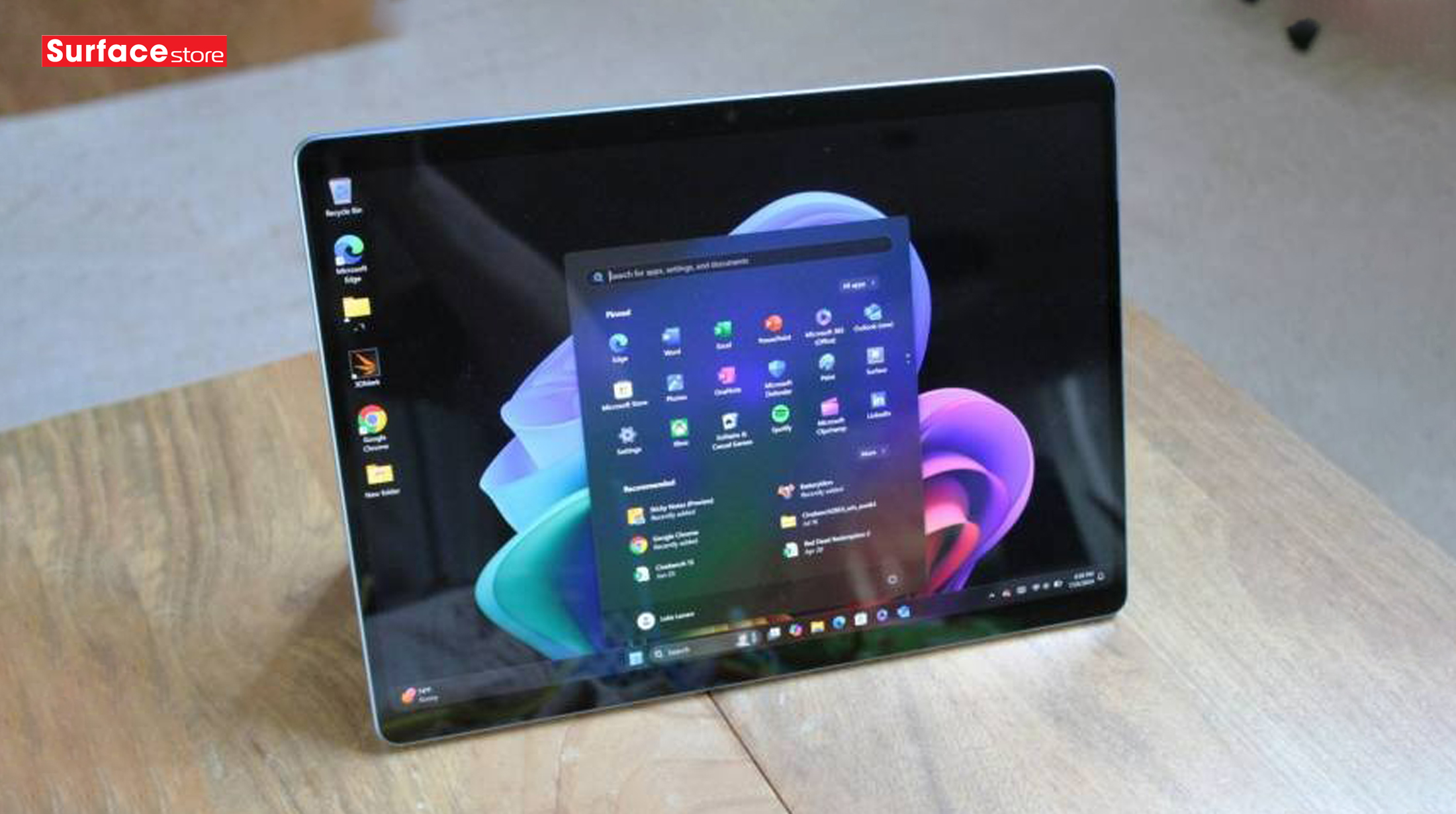 Microsoft Surface Pro và Surface Laptop: Cuộc đối đầu giữa hai lựa chọn hàng đầu