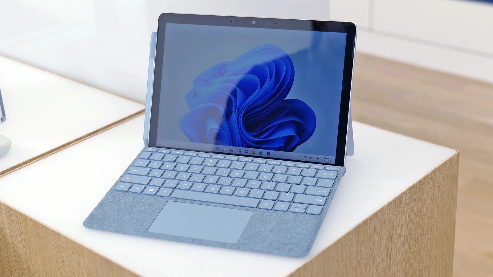 Tìm hiểu về dòng Surface Go 3 và những câu hỏi thường gặp?