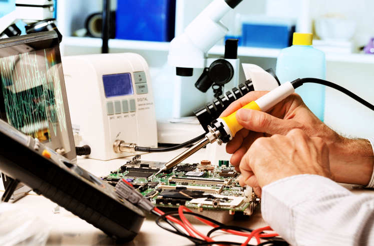 Sửa máy tính giá rẻ tại Hà Nội