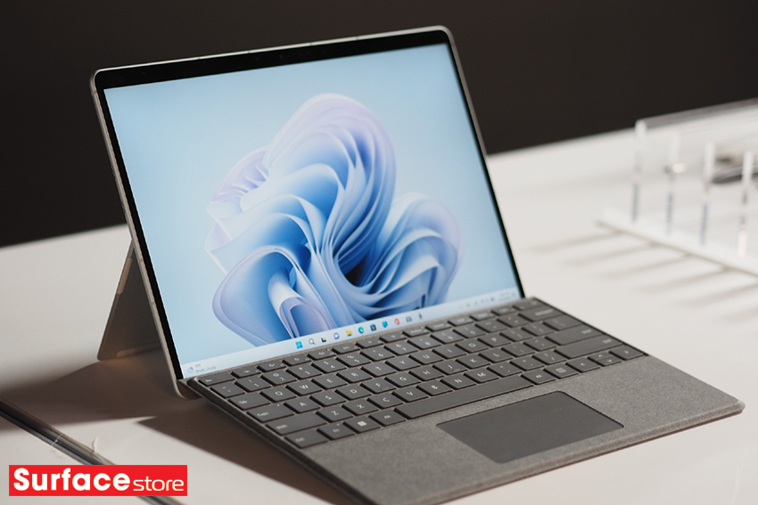 Surface Pro 10 và Surface Laptop 6 tập trung vào AI ‘thế hệ tiếp theo’ với chip Arm và các nâng cấp thiết kế cho năm 2024